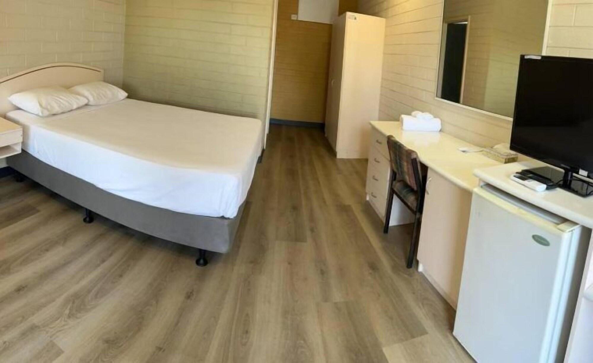 แคเทอรีน โมเทล Motel แคทเทอรีน ภายนอก รูปภาพ