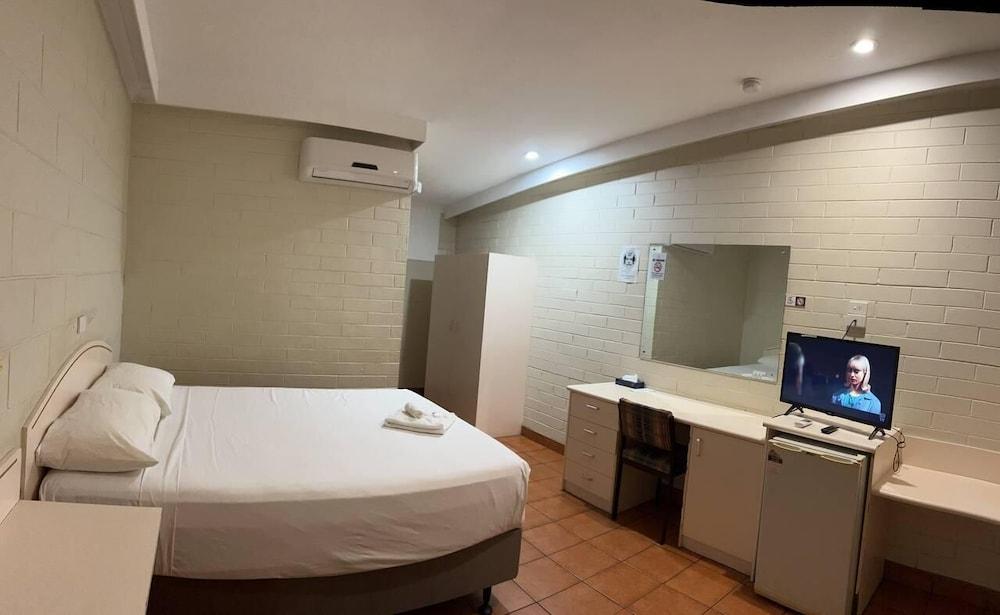 แคเทอรีน โมเทล Motel แคทเทอรีน ภายนอก รูปภาพ