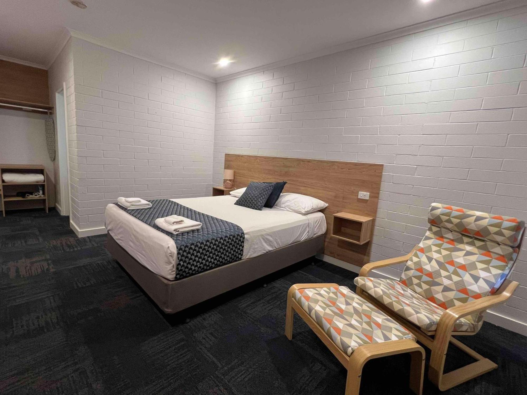 แคเทอรีน โมเทล Motel แคทเทอรีน ภายนอก รูปภาพ